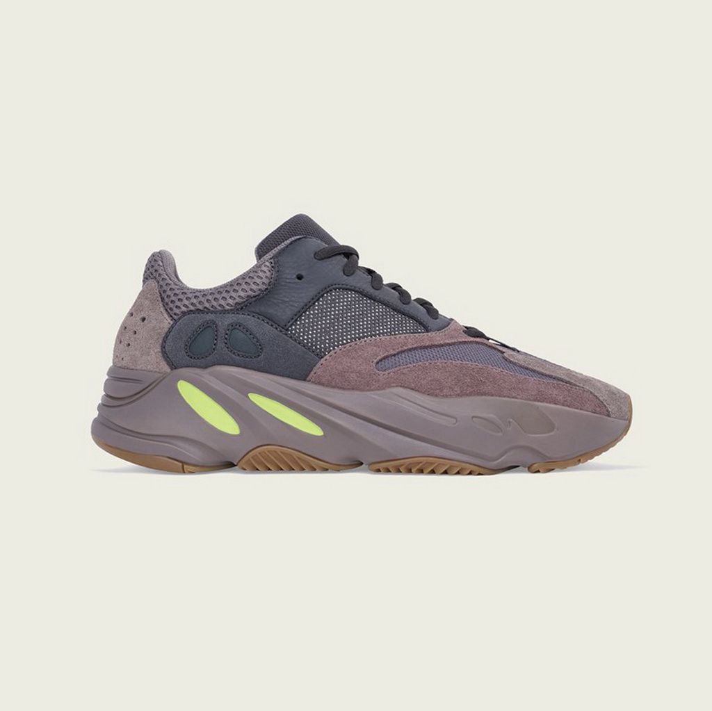 adidas yeezy 700 jaune